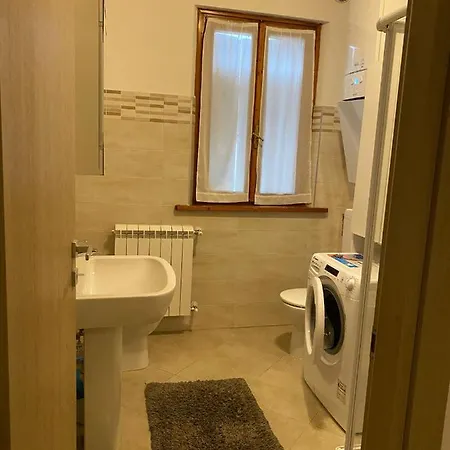 奥斯特罗欧罗巴旅舍 *